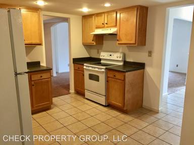 Main picture of 204 La Fontenay Ct