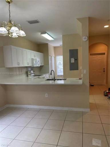 Main picture of 4911 SW 140th Ter