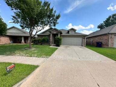 Main picture of 2620 NW 183rd St