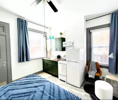 Main picture of 324 S Negley Ave
