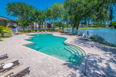 Main picture of Park Lake at Parsons