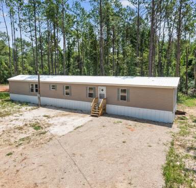 Main picture of 15506 N Paradise Park