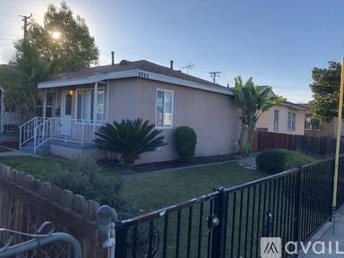 Main picture of 5752 Jillson St