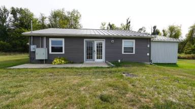 Main picture of 4514 Lake Pleasant Rd S