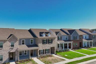 Main picture of 961 Nance Ln