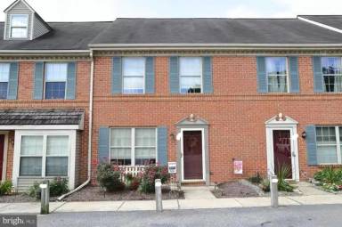 Main picture of 339 Meetinghouse Ln