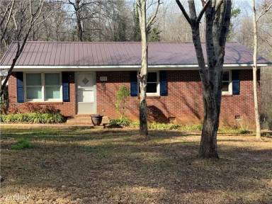 Main picture of 850 Robinhood Dr
