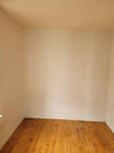 Main picture of 2346 S Chase Ave