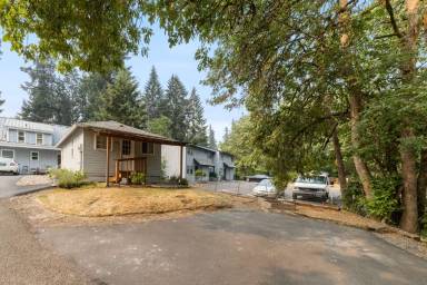 Main picture of 1946 NE Highway 99W
