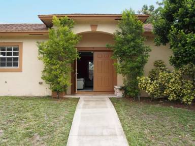 Main picture of 365 Broward Ave