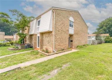Main picture of 6400 Dillard Pl