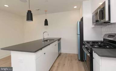 Main picture of 2431 Frankford Ave