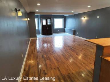 Main picture of 101 Gay St