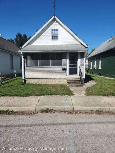 Main picture of 403 Nussbaum Ave
