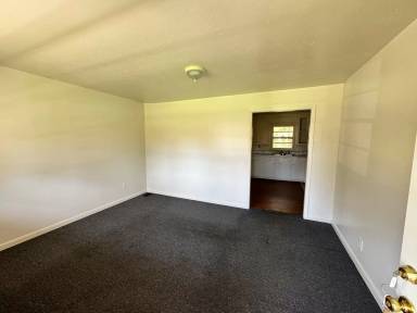 Main picture of 304 Buckles Ave