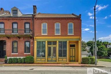 Main picture of 941 Park Ave