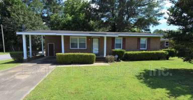 Main picture of 224 Herbert St