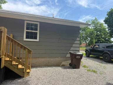 Main picture of 265 S Property Rd