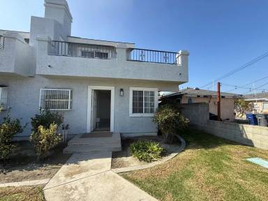 Main picture of 20919 Roseton Ave