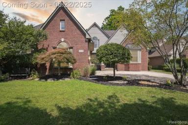 Main picture of 18145 Shoreline Ct