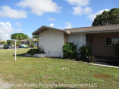 Main picture of 4701 SE 5th Pl