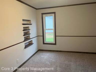 Main picture of 614 W Washington St