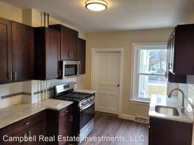 Main picture of 236 E Wall St