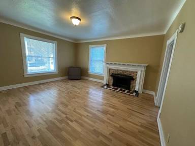 Main picture of 522 SE Byers Ave