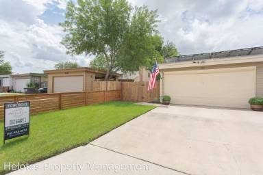 Main picture of 6842 Maple Springs St