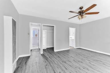 Main picture of 530 W 9th St Apartments