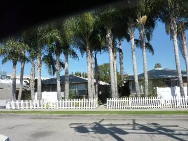 Main picture of 2232 1/2 S Carmelina Ave