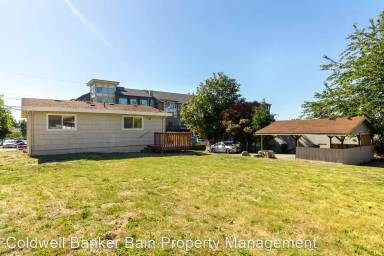 Main picture of 11428 124th Ave NE