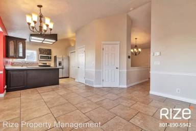 Main picture of 2278 E 2900 N