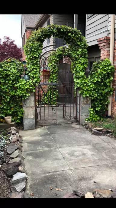 Main picture of 3107 Colonial Way
