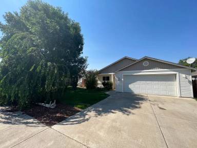 Main picture of 2947 NW 8th St