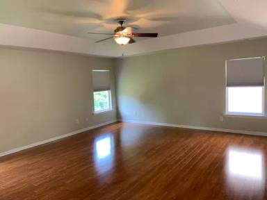 Main picture of 242 Northlands Dr