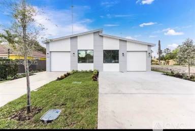 Main picture of 6140 SW 39th St
