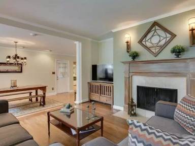 Main picture of 2266 Overton Rd