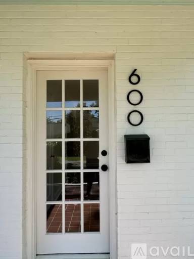 Main picture of 600 14th St W