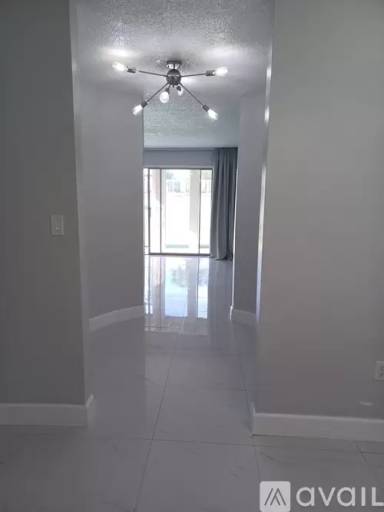 Main picture of 536 Orange Dr