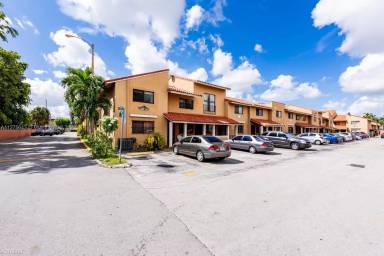 Main picture of Resisdences at El Prado Condo