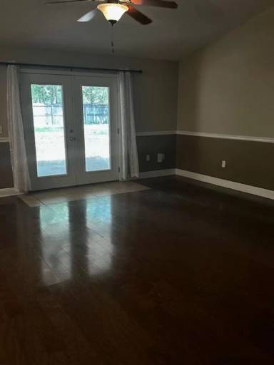 Main picture of 5558 Pine Ridge Dr