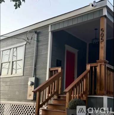 Main picture of 505 Fairground St