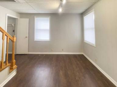 Main picture of 809 W Beechwood Ave