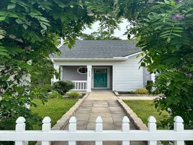 Main picture of 3596 Red Oak Dr