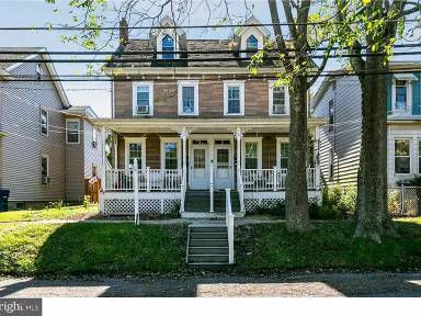 Main picture of 80 Branch St