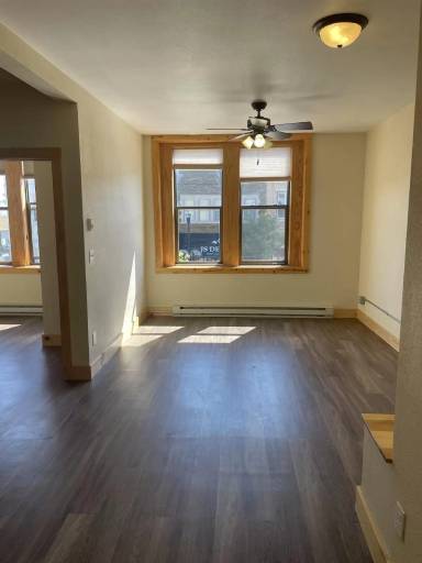 Main picture of 606 Broadway St
