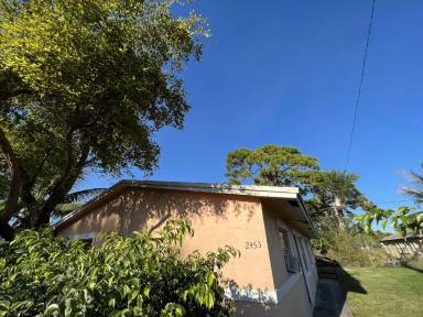 Main picture of 2453 NW 8th Pl
