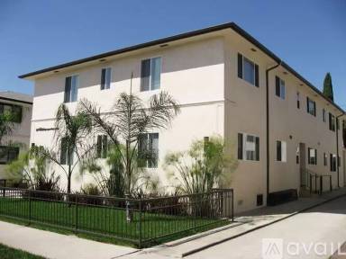 Main picture of 1117 S Cochran Ave