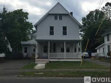Main picture of 584 Washington Ave